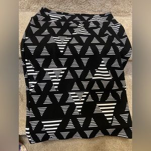 Lularoe cassie medium